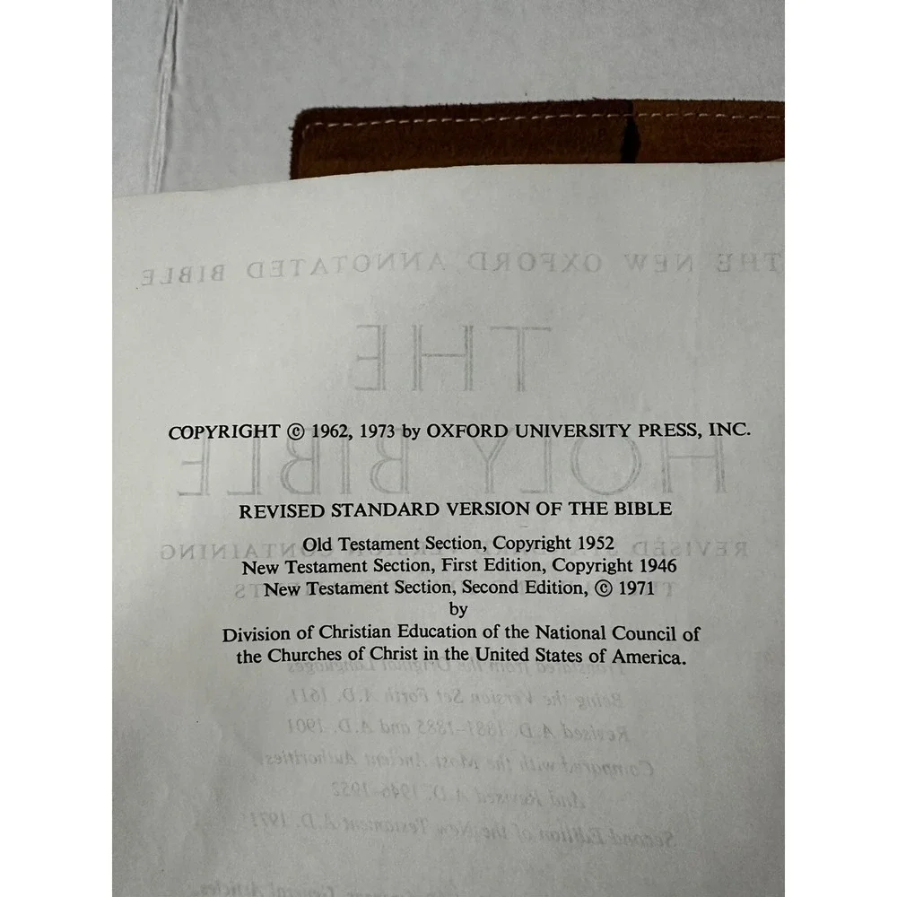 The New‎ Oxford Annotated Bible Revised Standard Version 1973